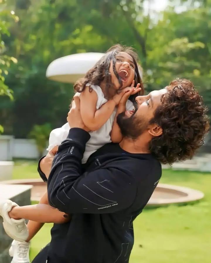 allu-arjun-with-cute-daughter